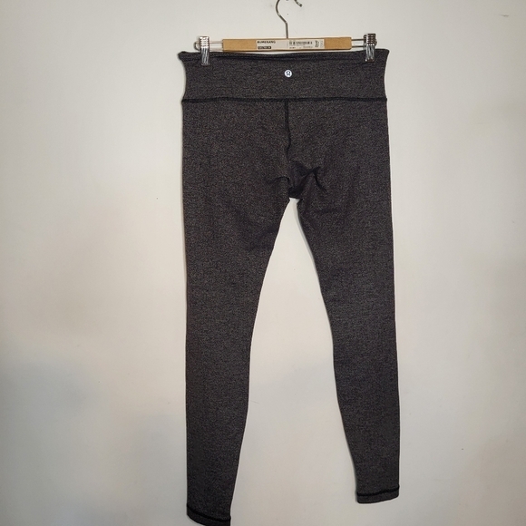 Lululemon Mid Rise Pant Size 8 - Picture 8 of 9